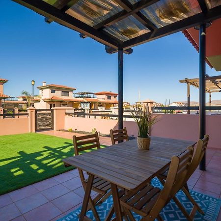 Private Terrace Majanicho Home -Garden & Pool Ла Олива Екстериор снимка