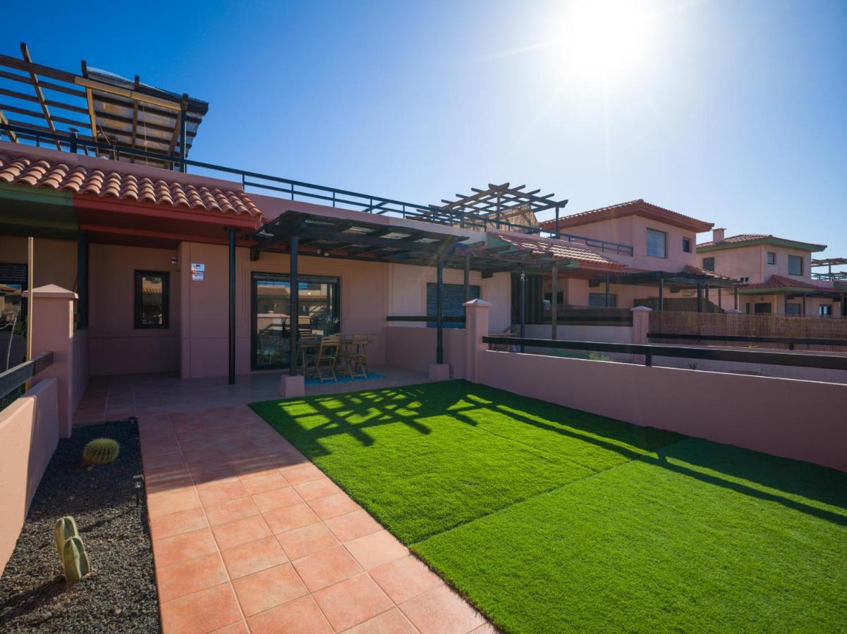 Private Terrace Majanicho Home -Garden & Pool Ла Олива Екстериор снимка