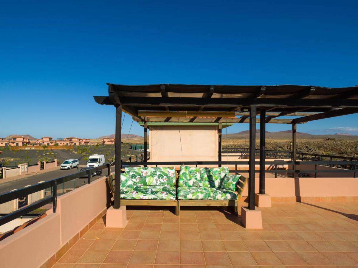 Private Terrace Majanicho Home -Garden & Pool Ла Олива Екстериор снимка